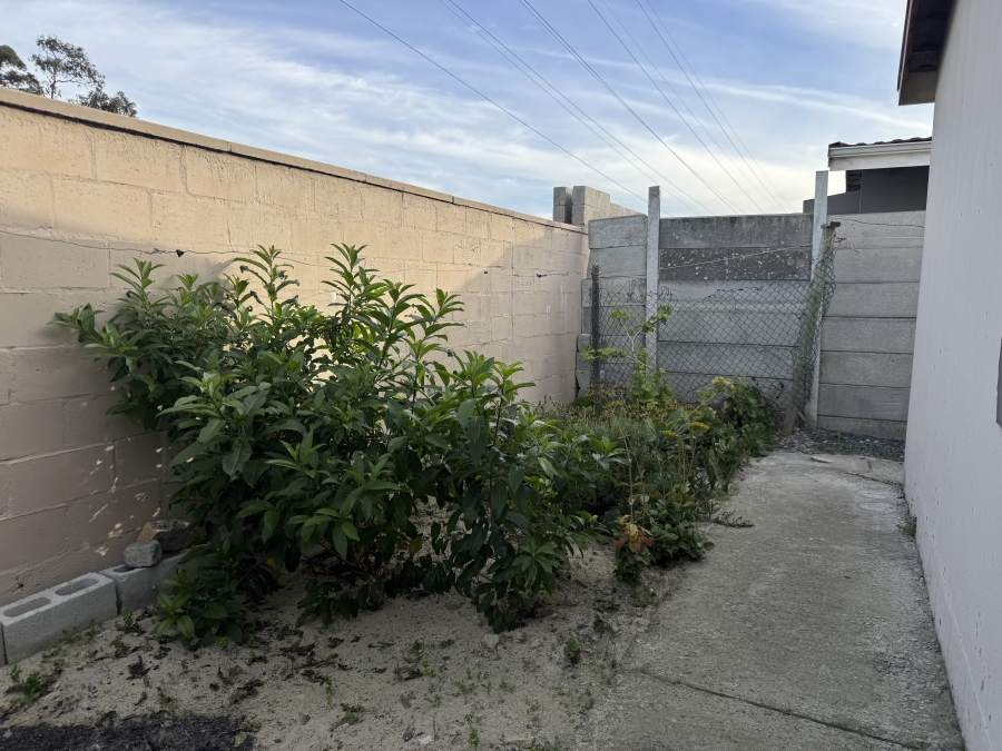 2 Bedroom Property for Sale in Kuilsrivier Industria Western Cape